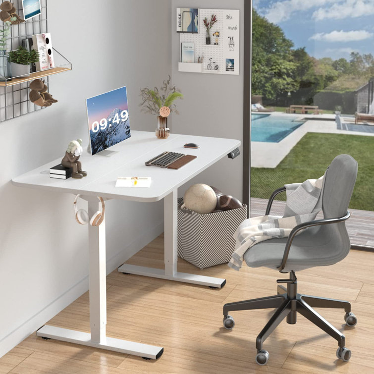 Motorised height deals adjustable desk